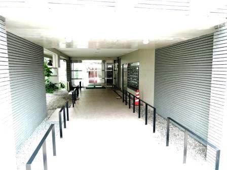 2階部分に広場有